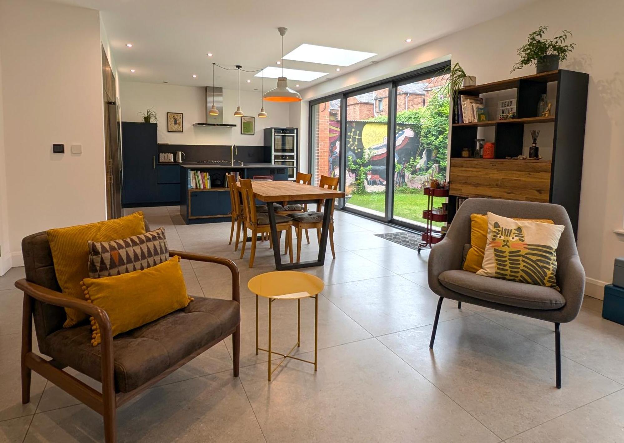 Holiday home Bright, Modern In South Belfast