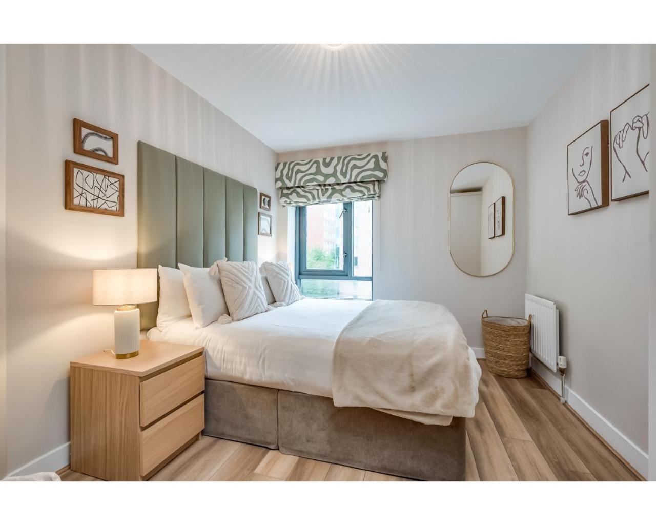 Central Belfast Apartments: Citygate Apartment