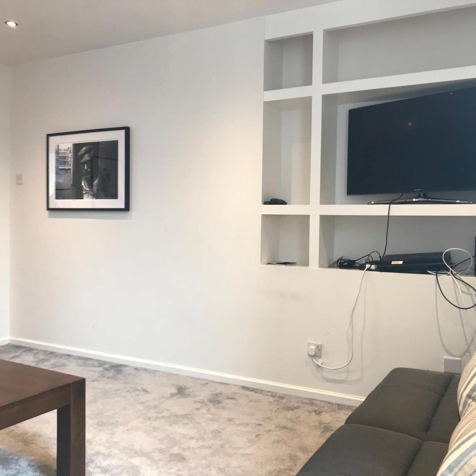 Tourist Board Certified Super City Centre Apartment With Free Parking Apartment Belfast