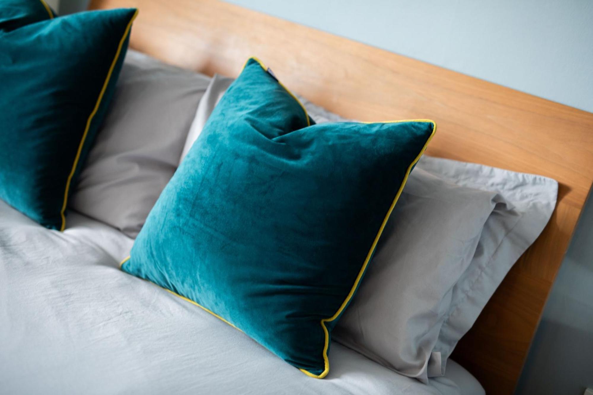 Hall Penthouse Duplex - Incredible Views & Sleeps 8 & Balcony & Very Modern And Spacious *