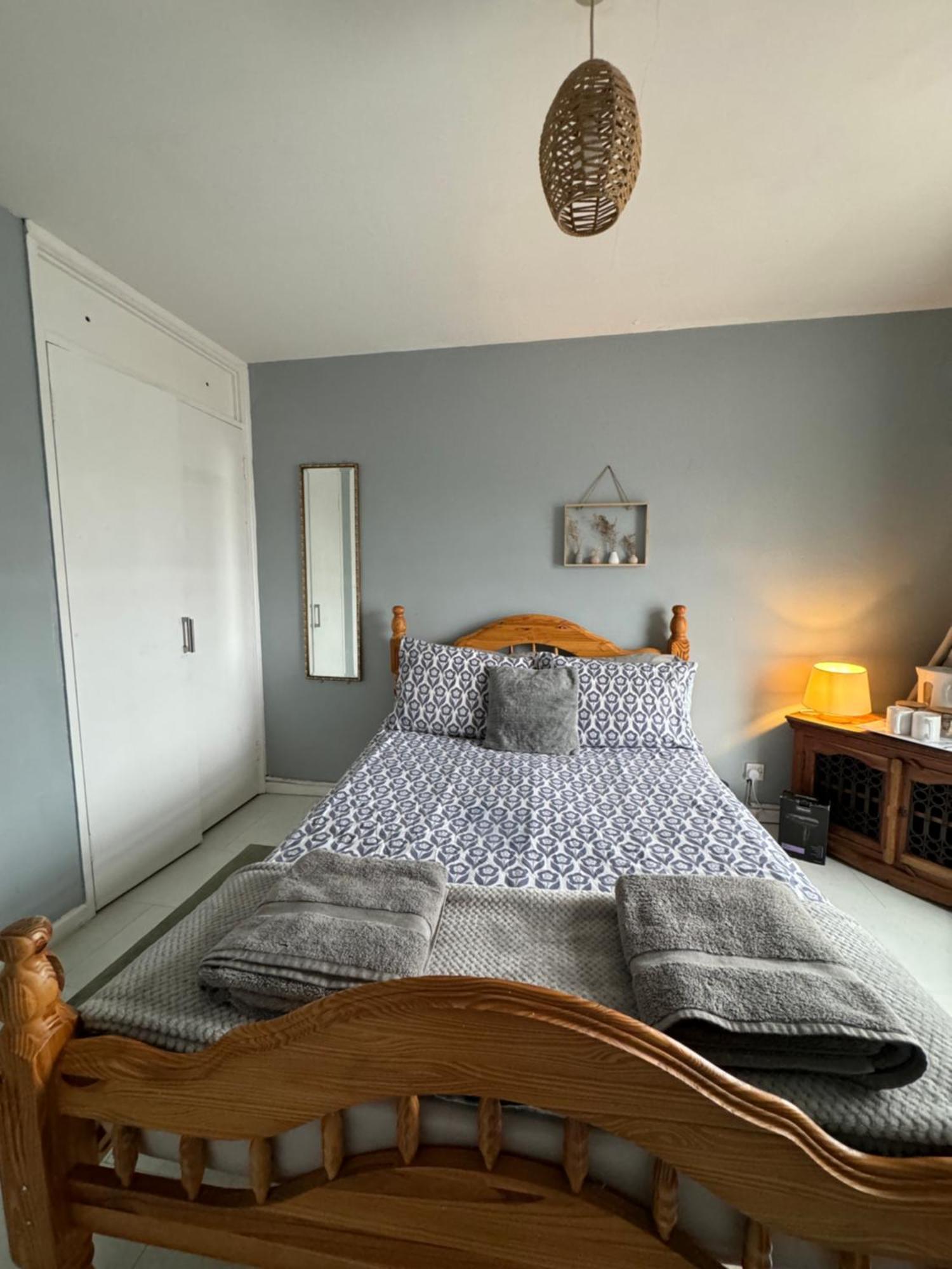 Homestay House Near To Castlecourt Shopping Belfast