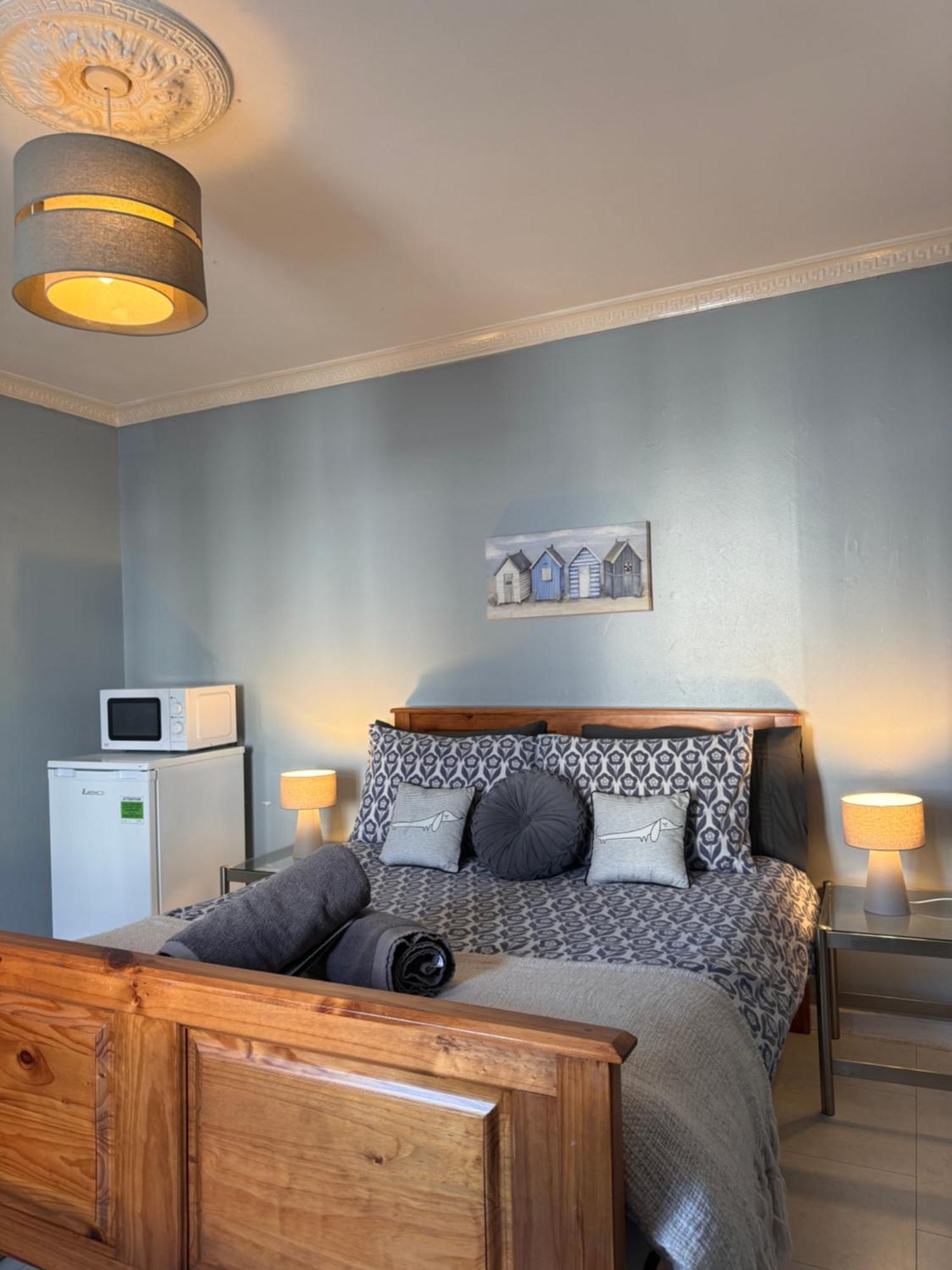 House Near To Castlecourt Shopping Homestay Belfast
