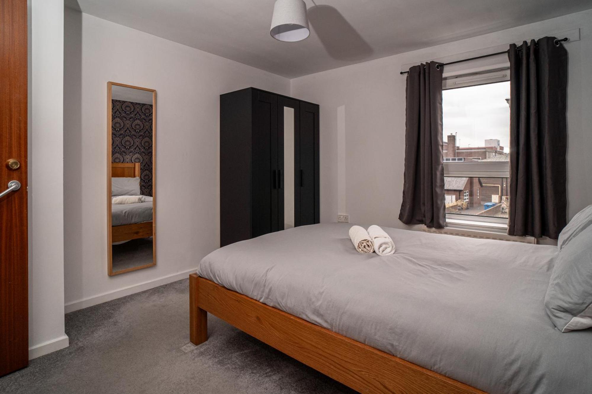 In Centre - Sleeps 5 People Belfast