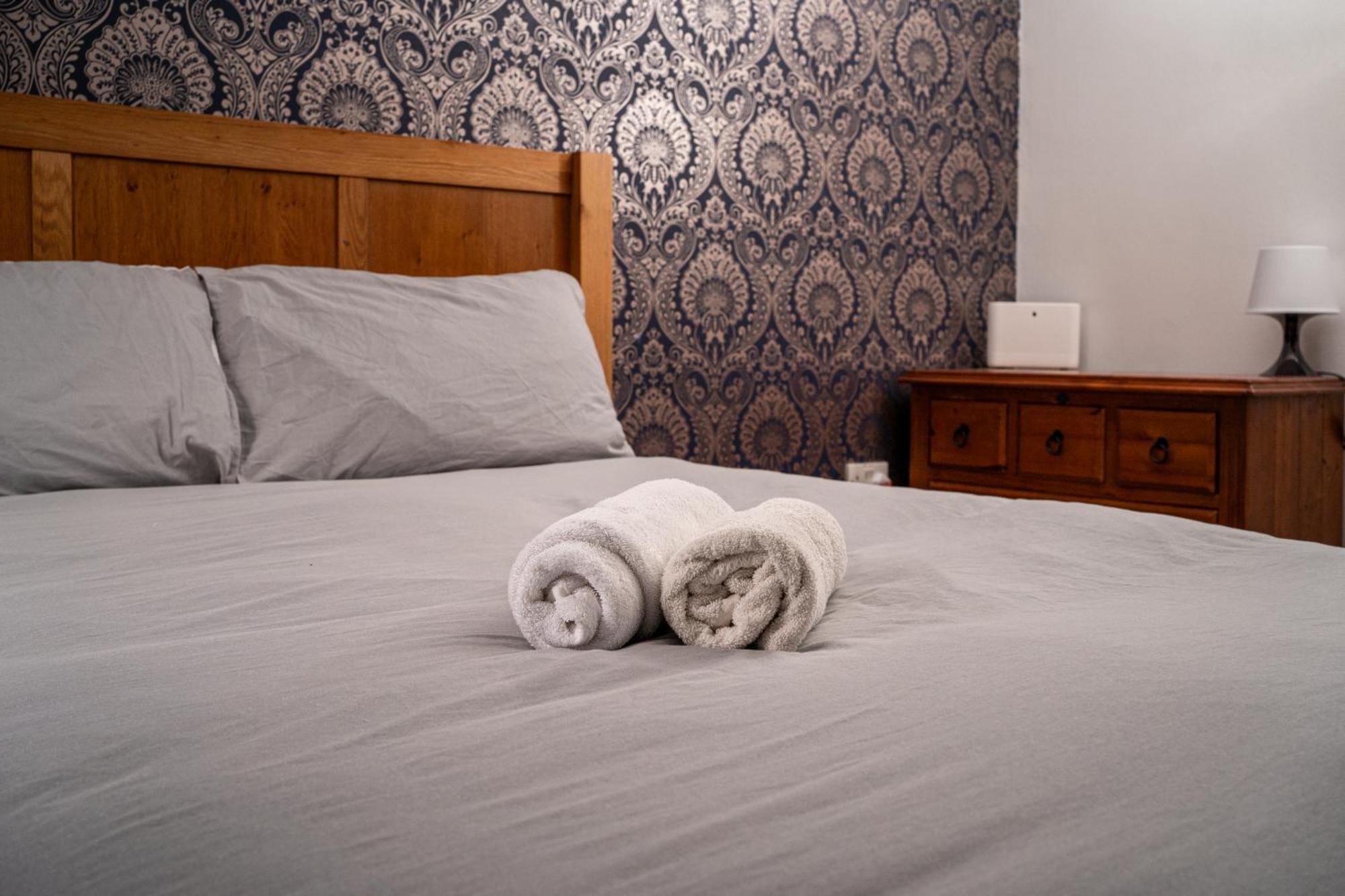 In Centre - Sleeps 5 People