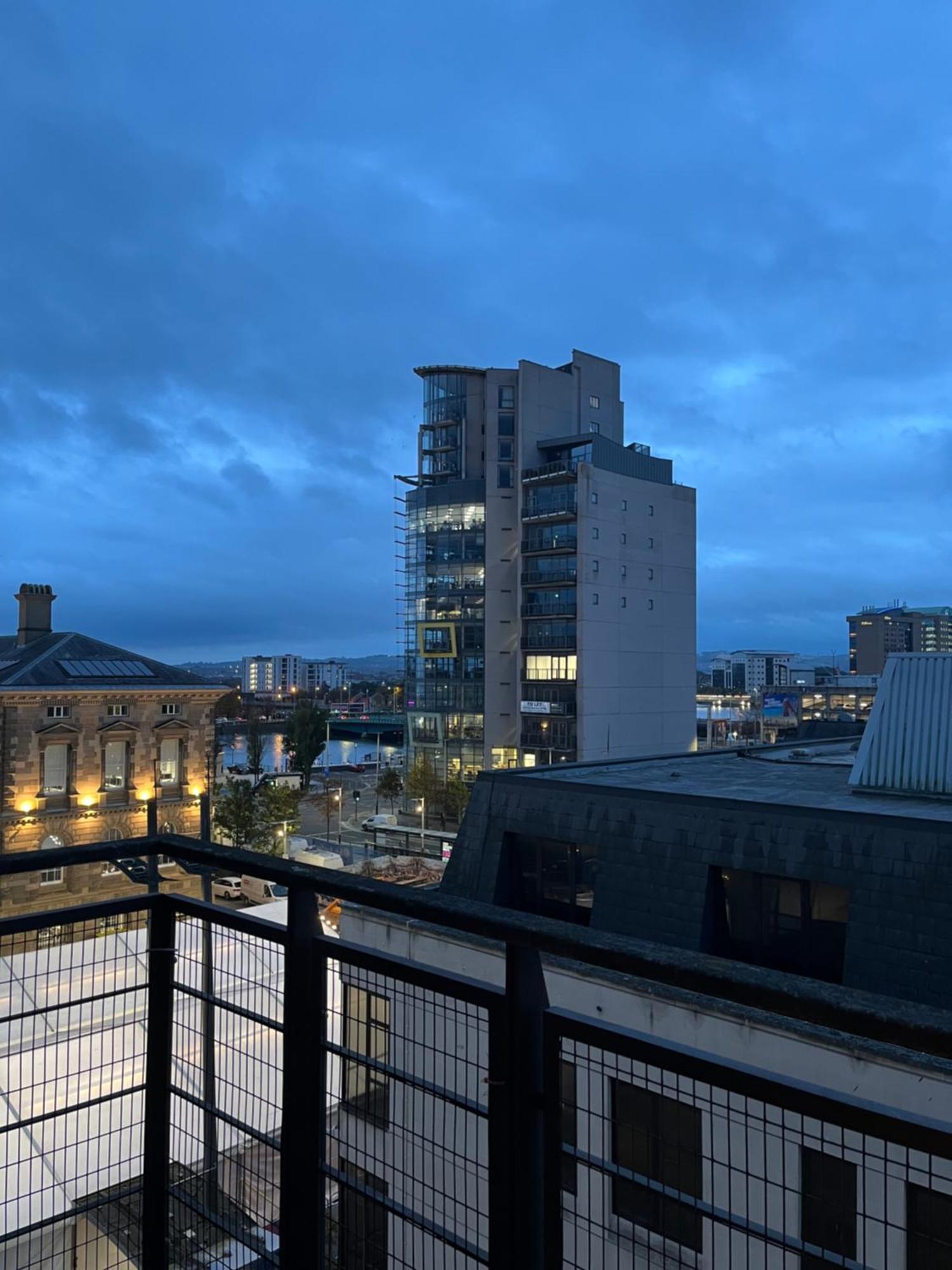 Stylish 1 Bed In Centre Apartment *