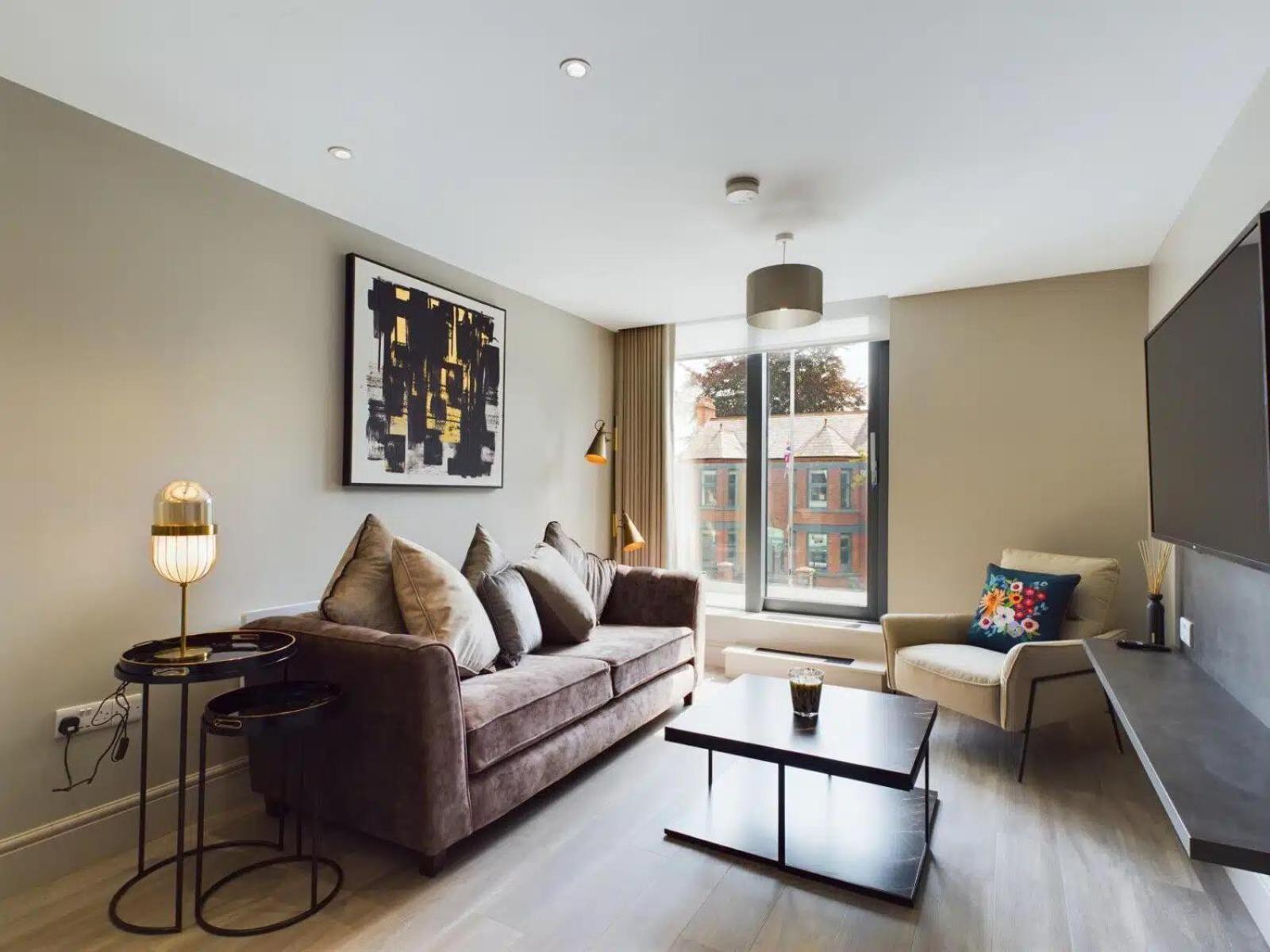 Lesley House Apartment