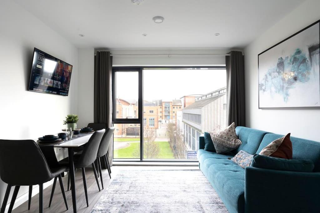 City Centre Apt - Sleeps 6 - Heart Of Apartment *