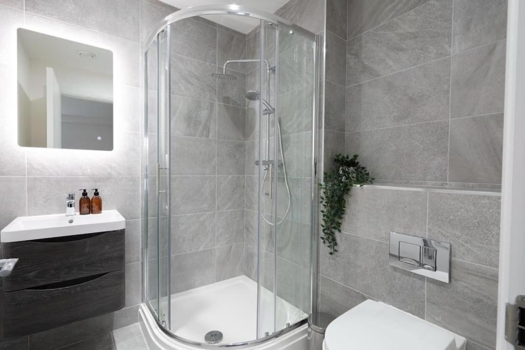 Apartment City Centre Apt - Sleeps 6 - Heart Of Belfast
