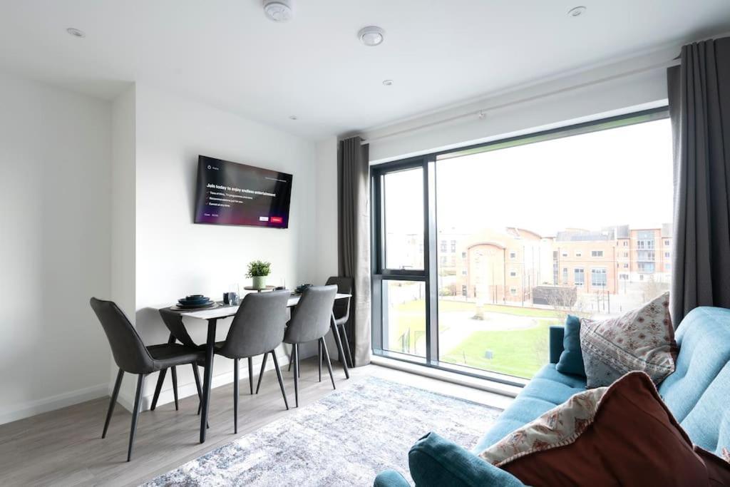 City Centre Apt - Sleeps 6 - Heart Of Apartment