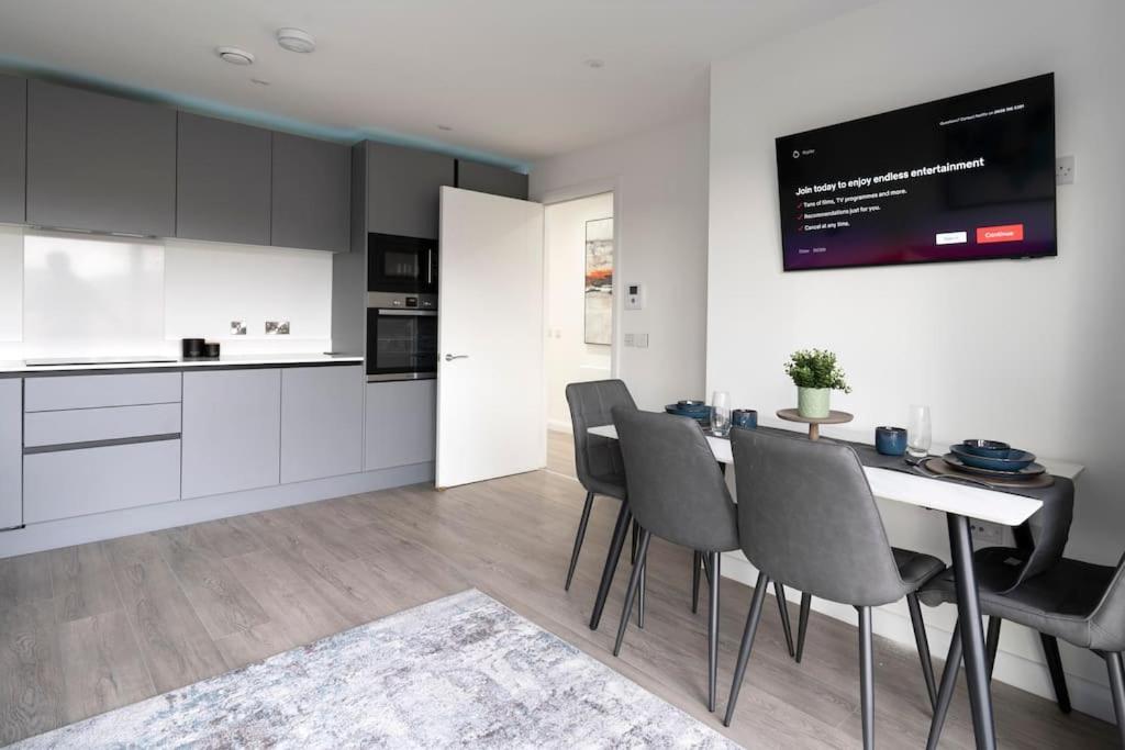 Apartment City Centre Apt - Sleeps 6 - Heart Of *