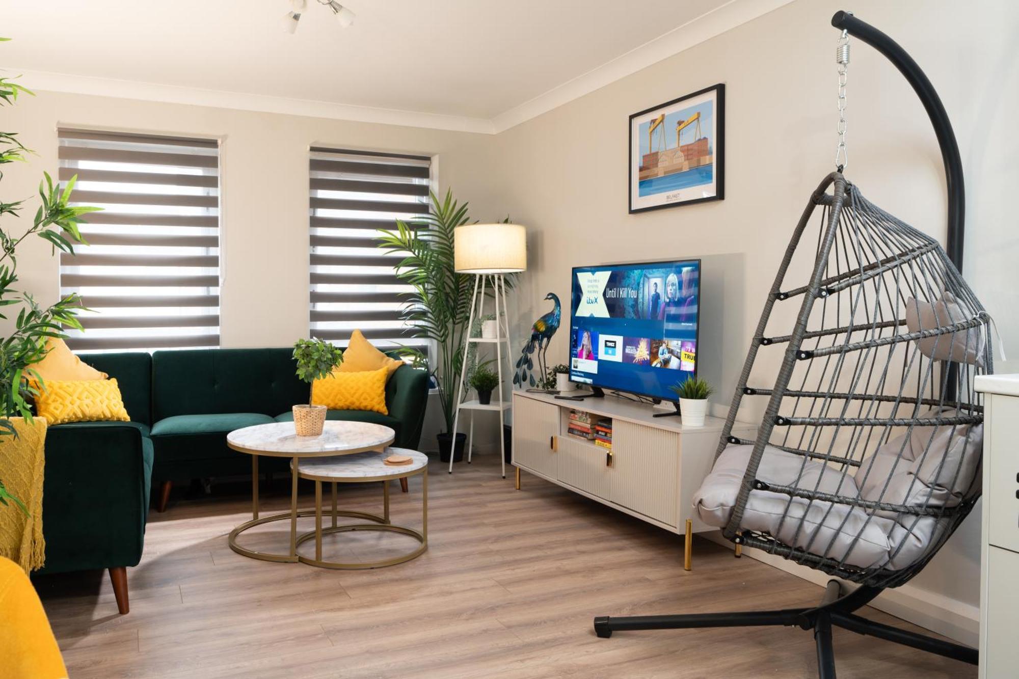 Centre 2 Bed Hidden Gem Free Parking *