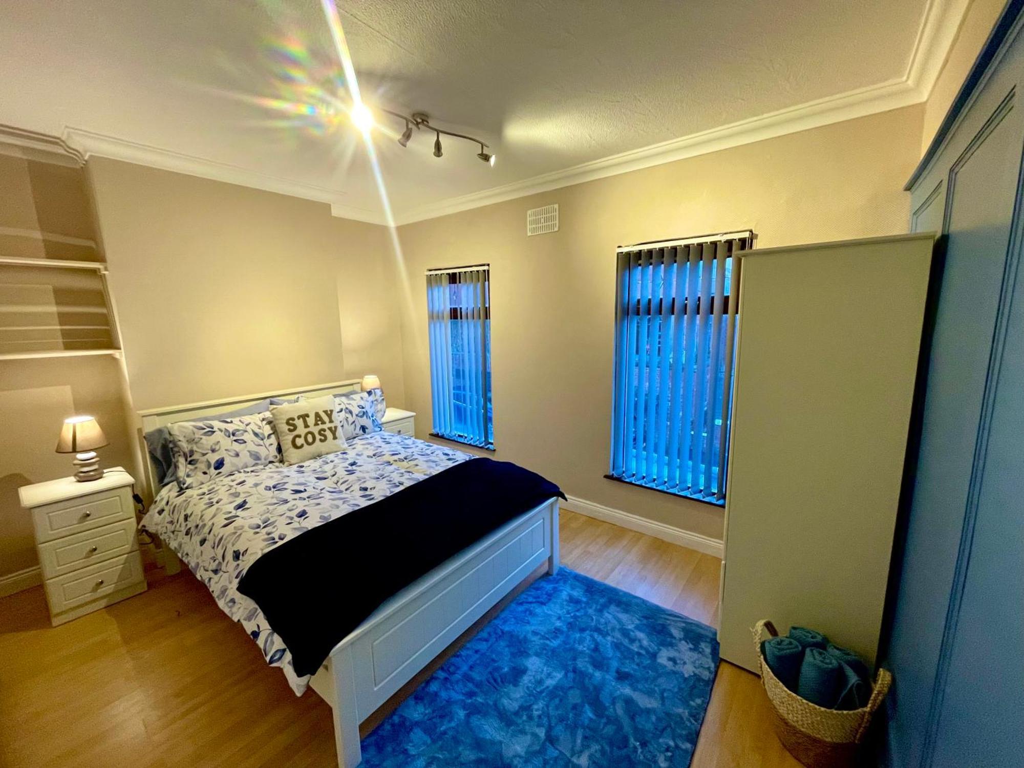 Eachtra House-minutes From
