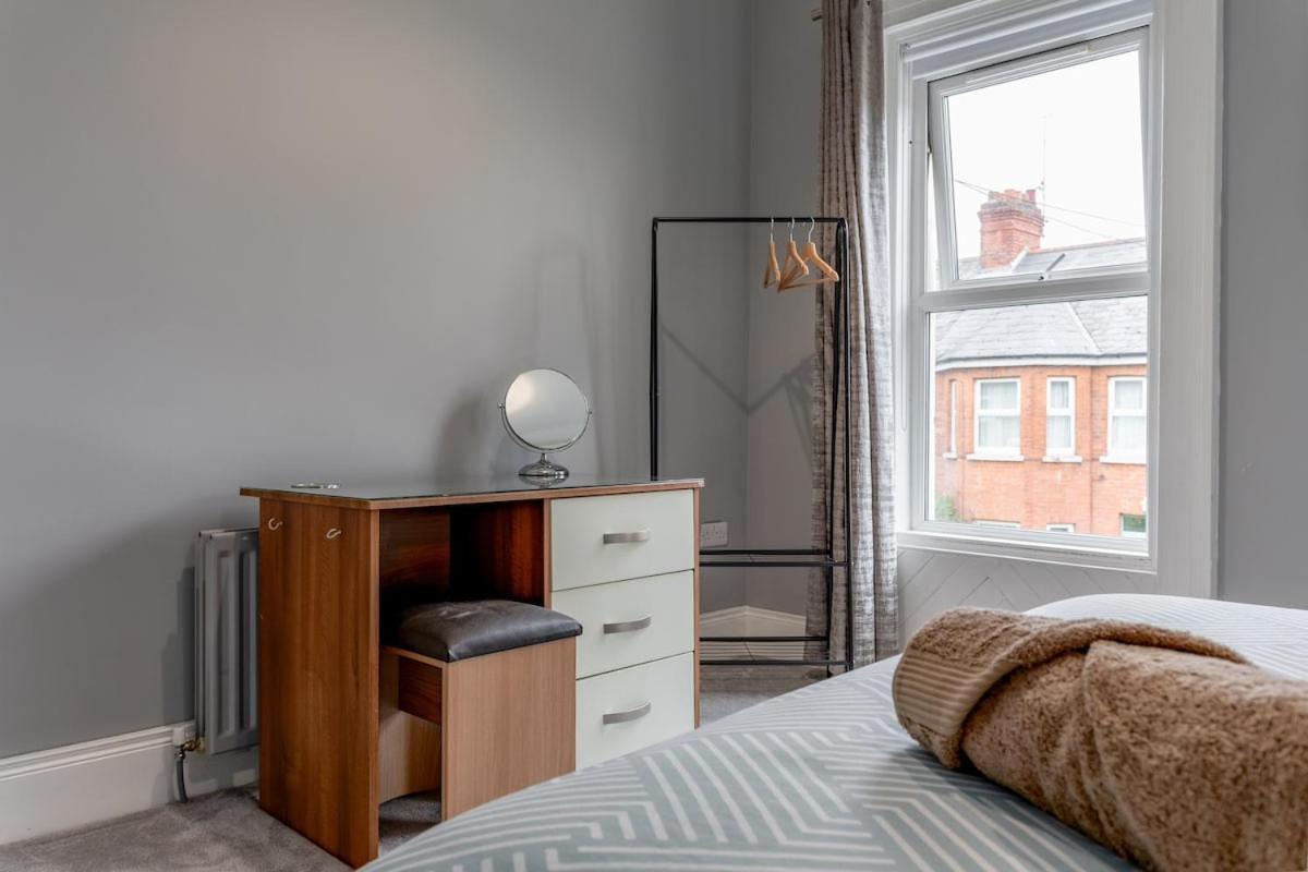 Apartment New! Chic And Spacious Townhouse Belfast