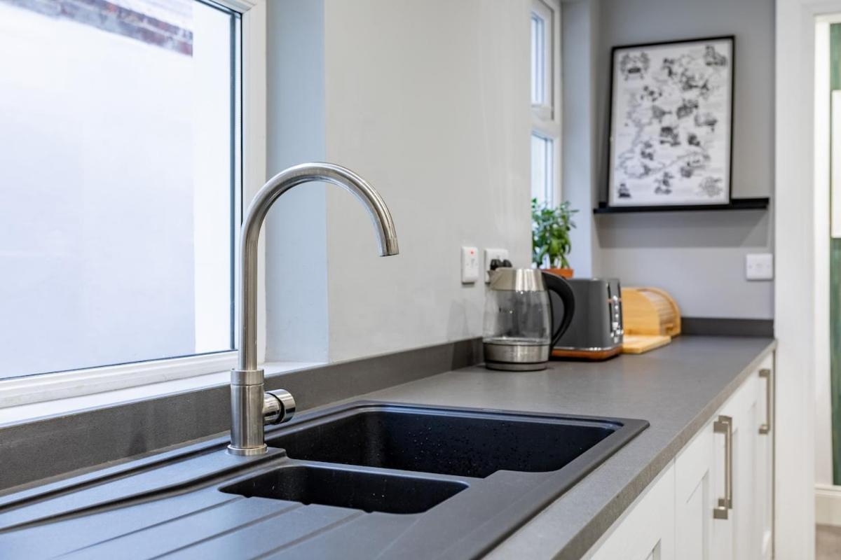 Apartment New! Chic And Spacious Townhouse
