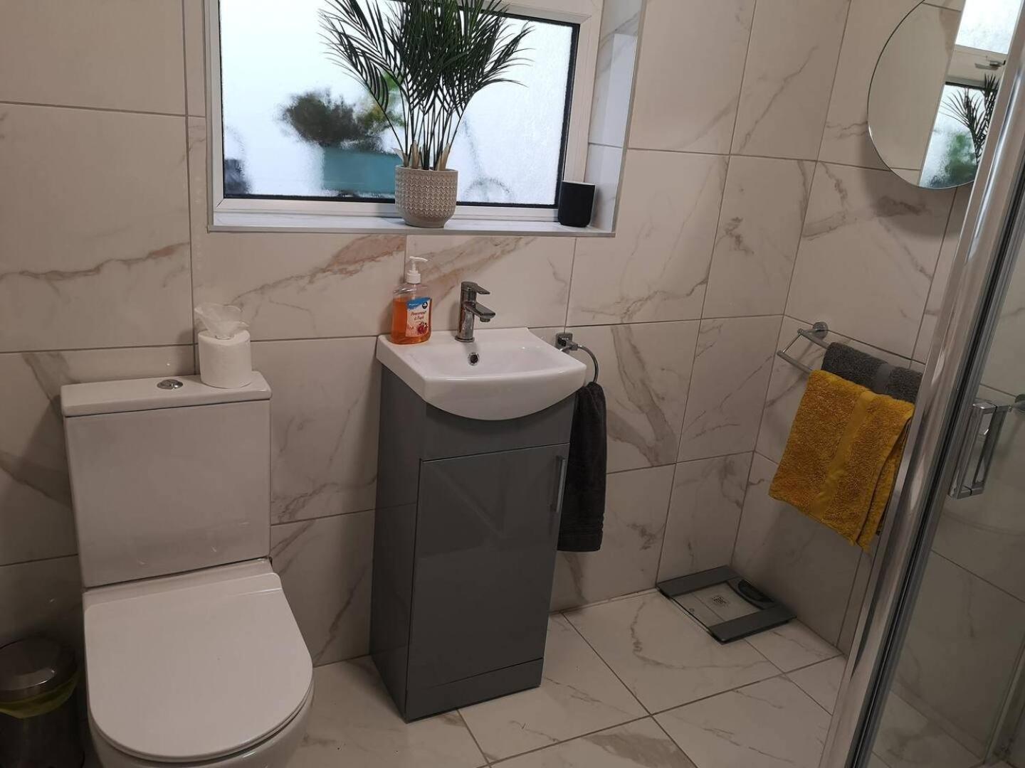 Gaeltacht Quarter - 2 Beds - Sleeps 4 Holiday home Belfast