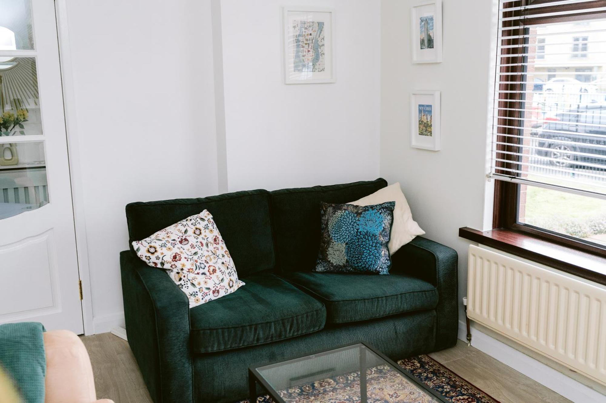 Centre - Free Parking - 2 Bedroom