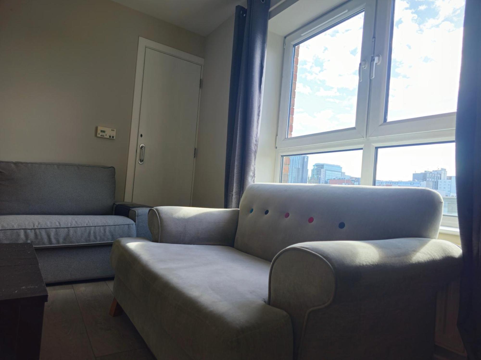 Modern Centre Apartment