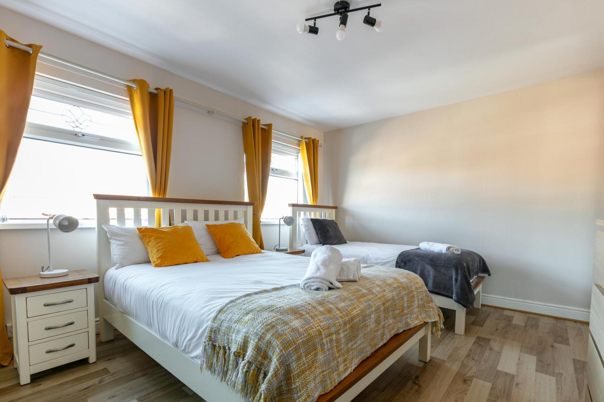 Holiday home Welcome To Belfast: Your Gateway To Unforgettable Memories! Spacious 3 Bedroom, Family Home.