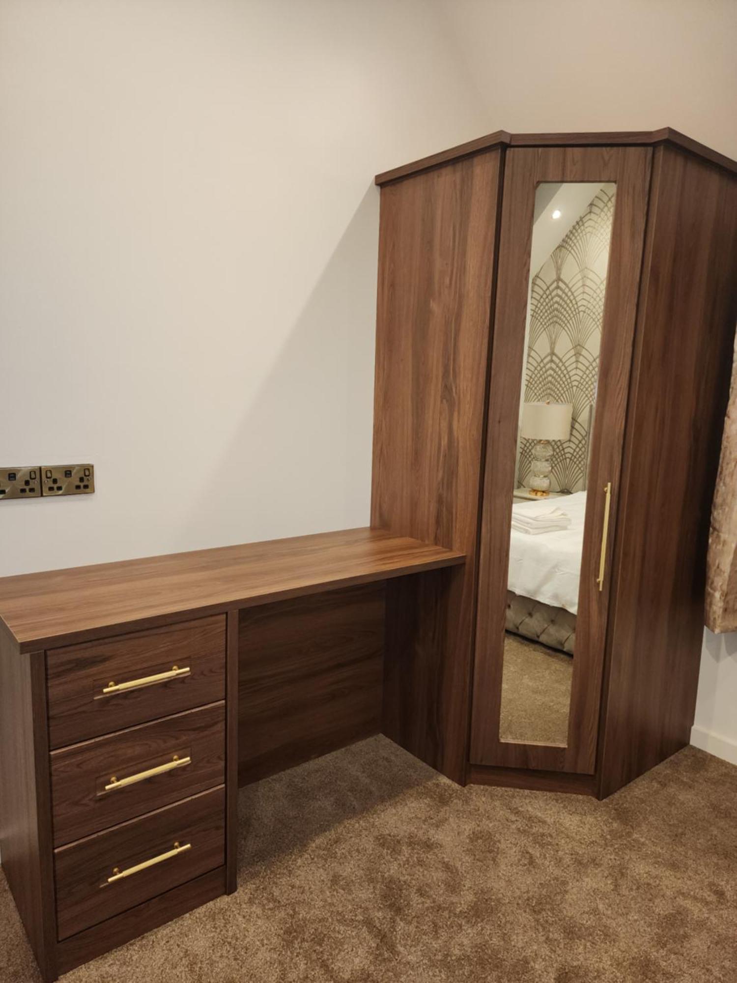 Holiday home Centre Luxury House With Three Very Large Size Bedrooms *