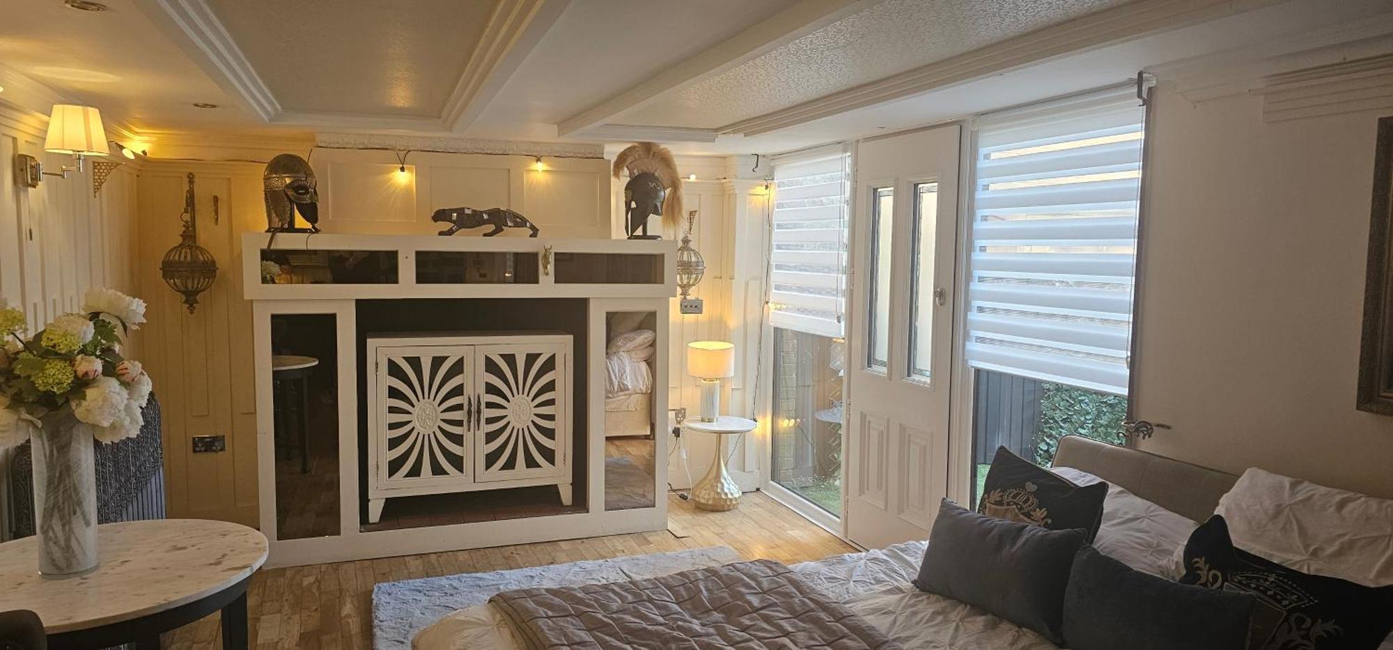 The Hide Out Apartment Belfast