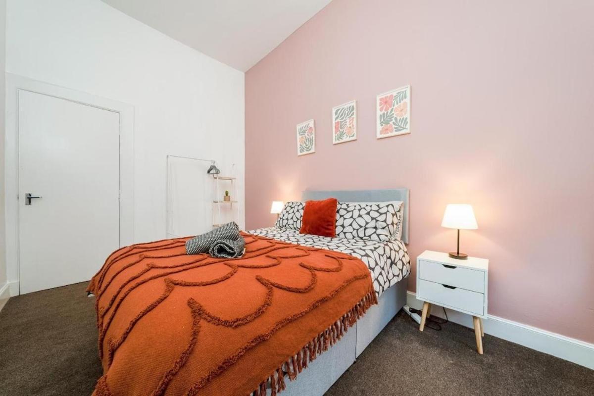 Unique Townhouse - Modern & Location Belfast