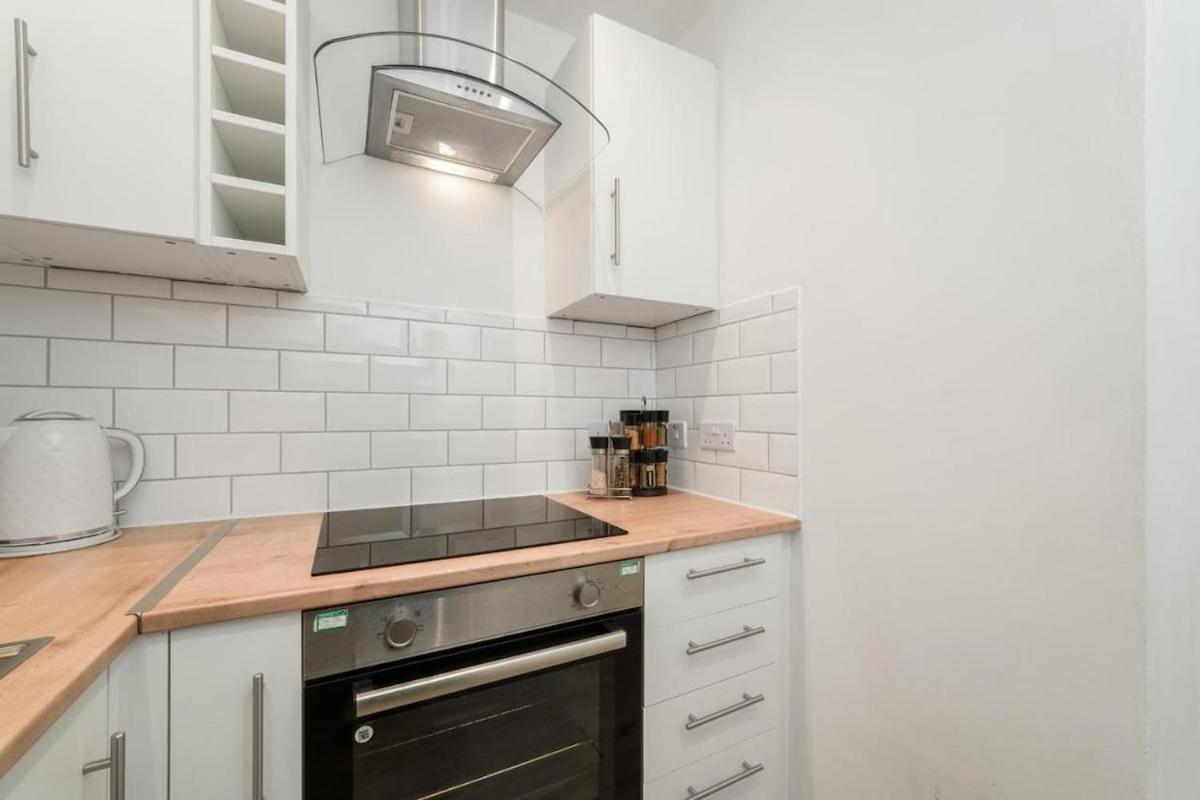 Apartment Unique Townhouse - Modern & Location