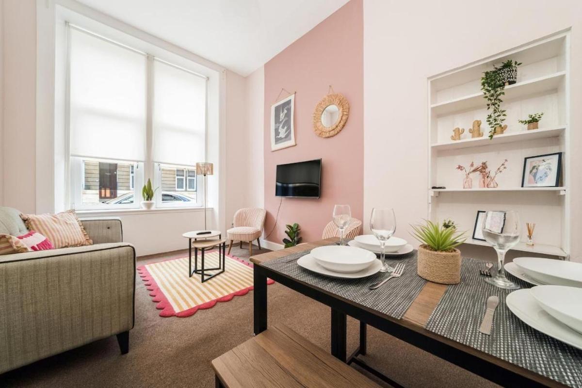 Unique Townhouse - Modern & Location * Belfast