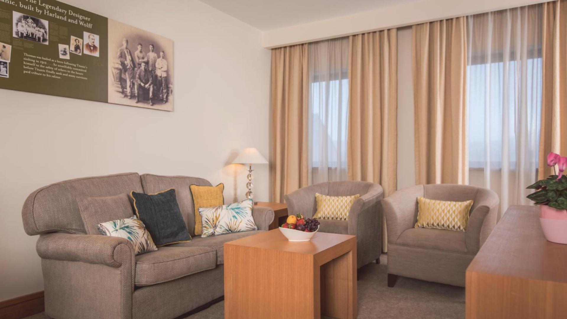 The Stormont 4*