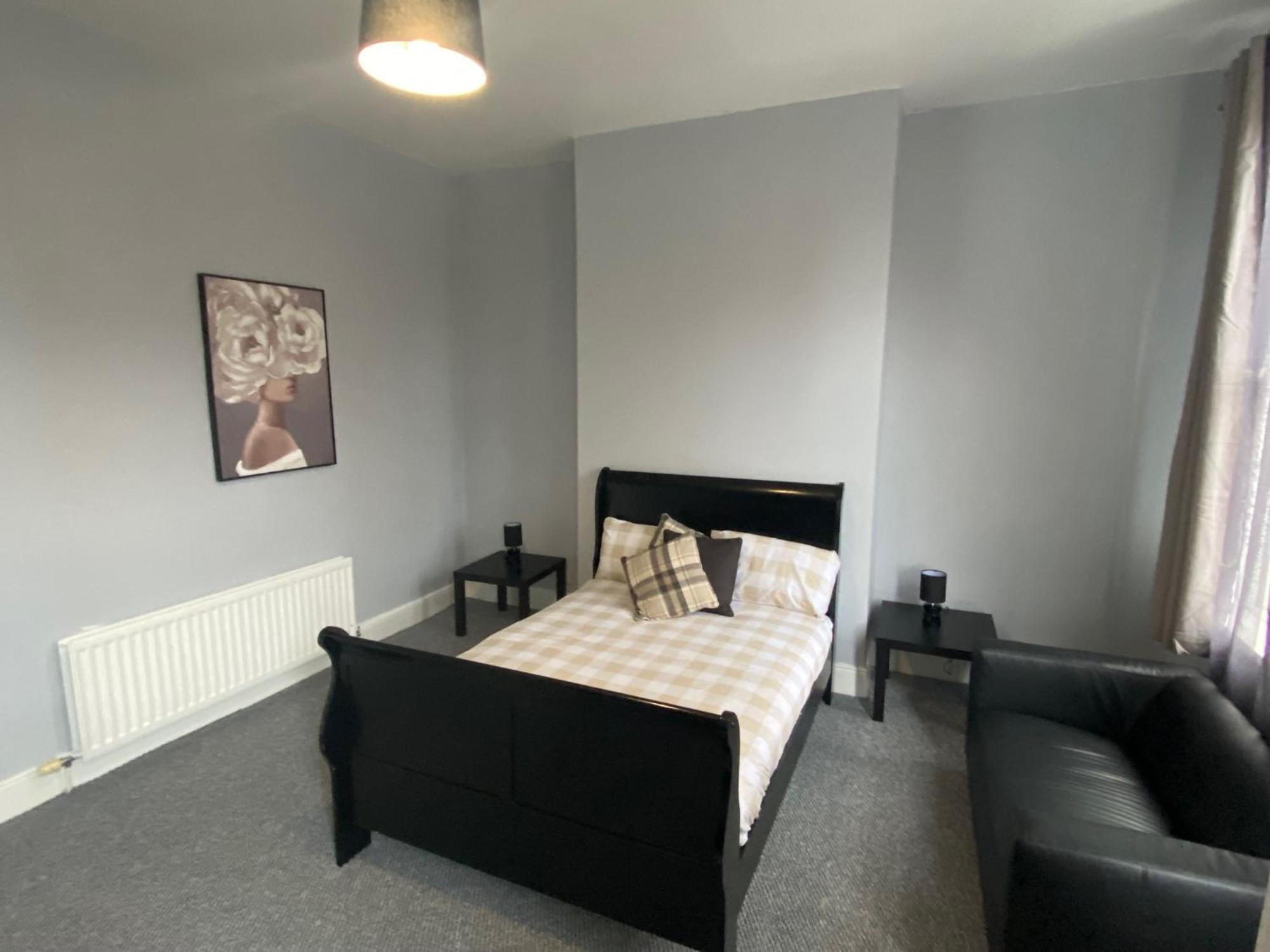 Bed & Breakfast Allworth Close To Center Belfast