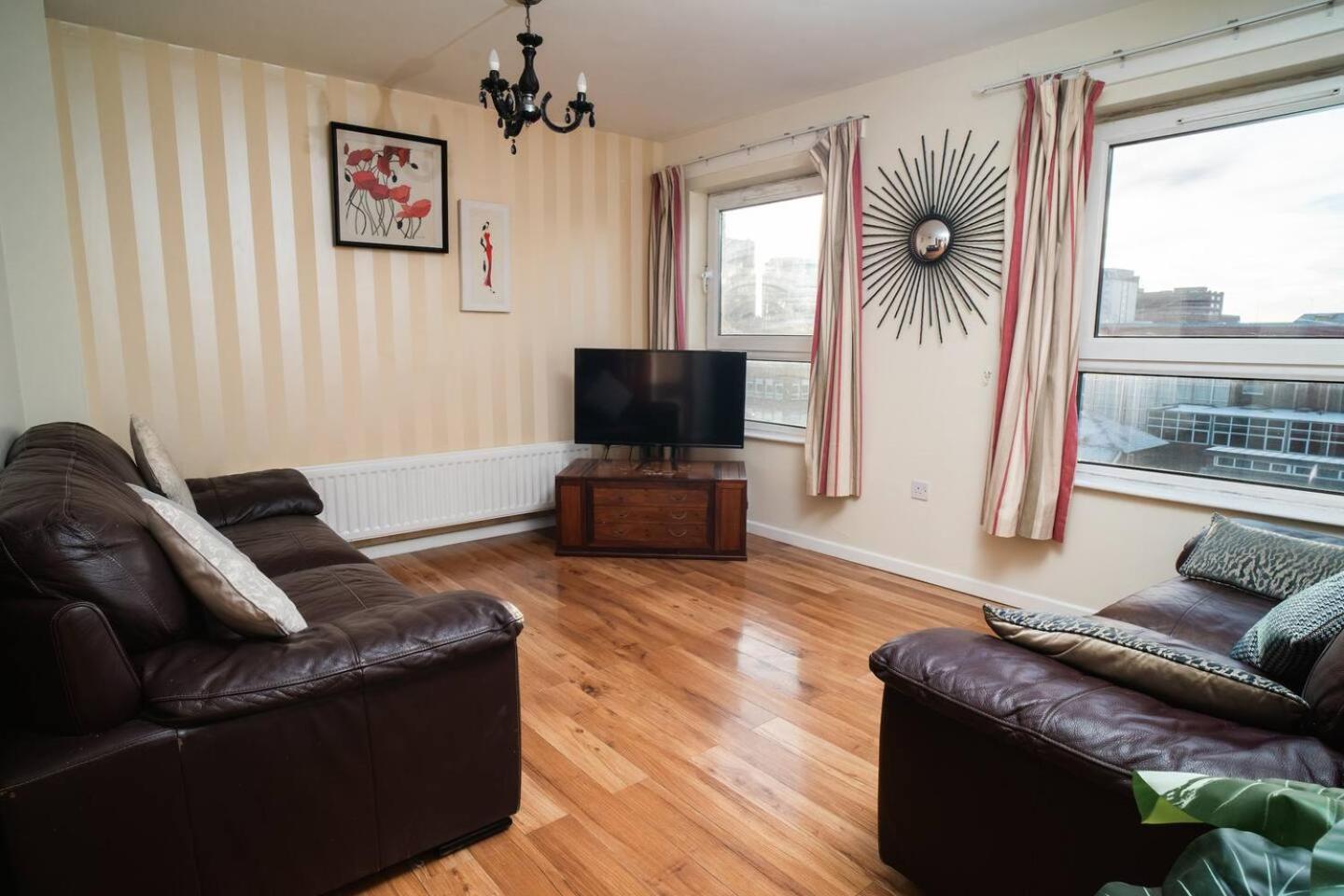 Duplex In Centre