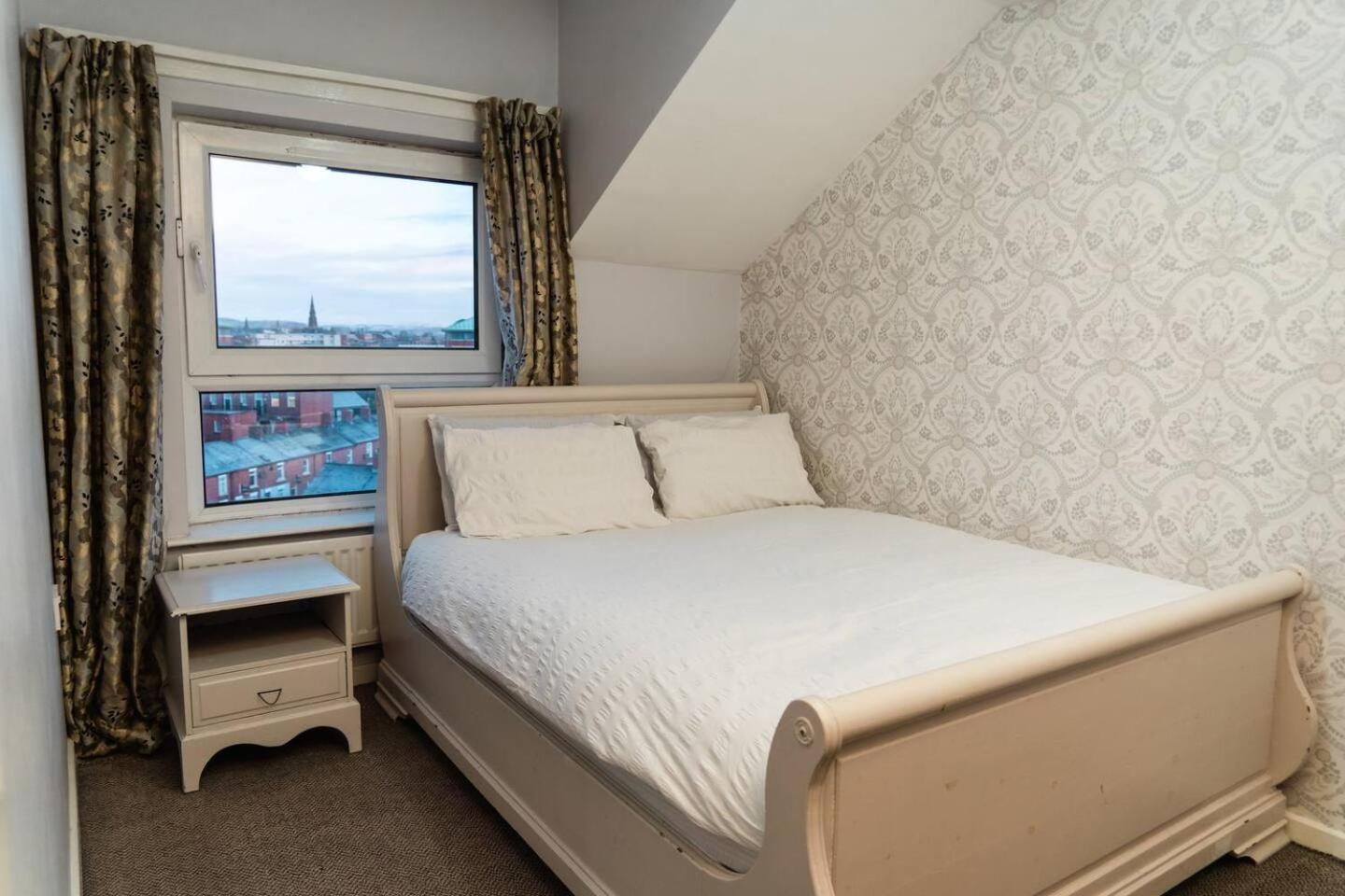 Duplex In Centre Apartment Belfast