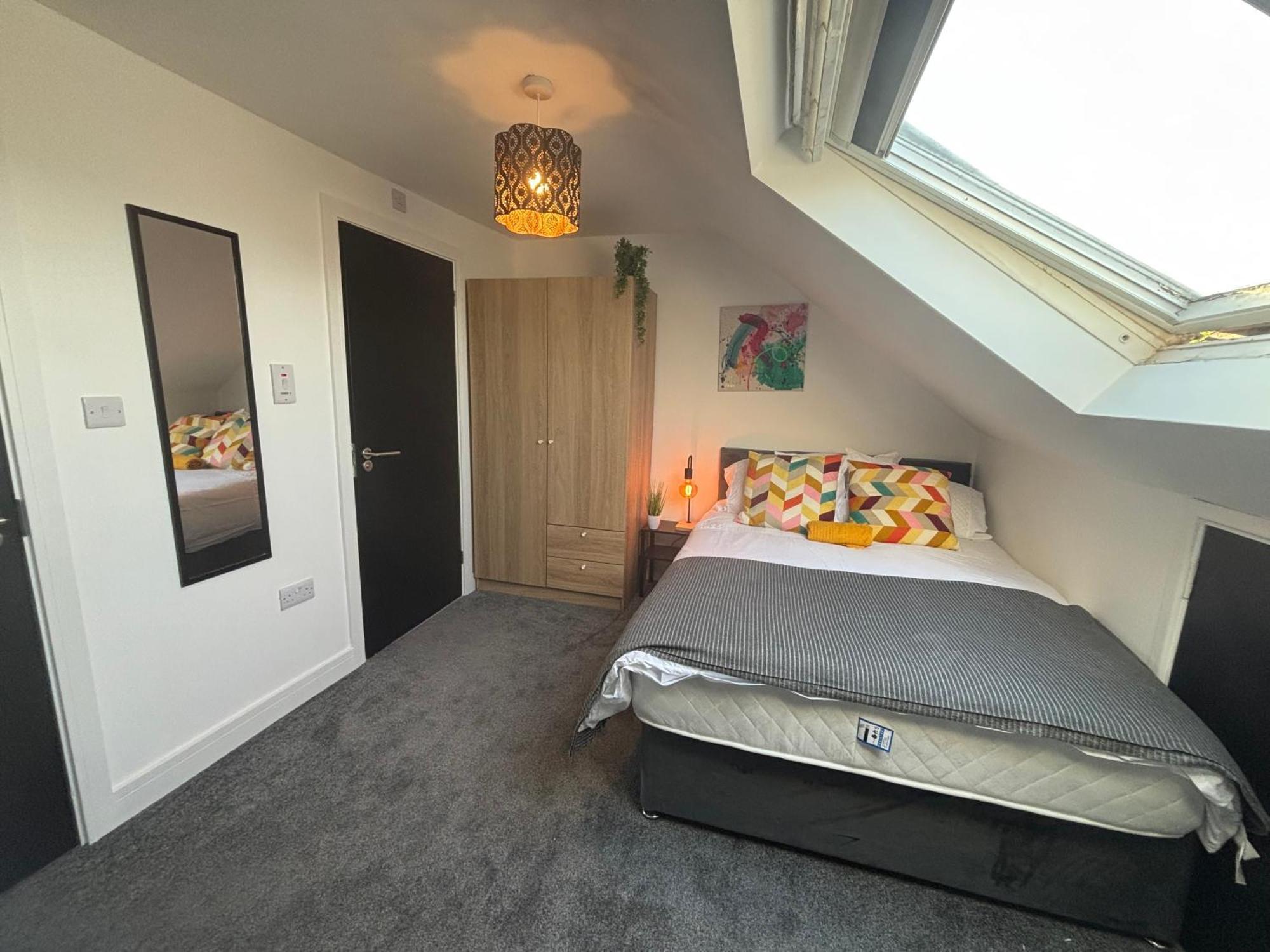 Holiday home From - Cityside 4 Bed *