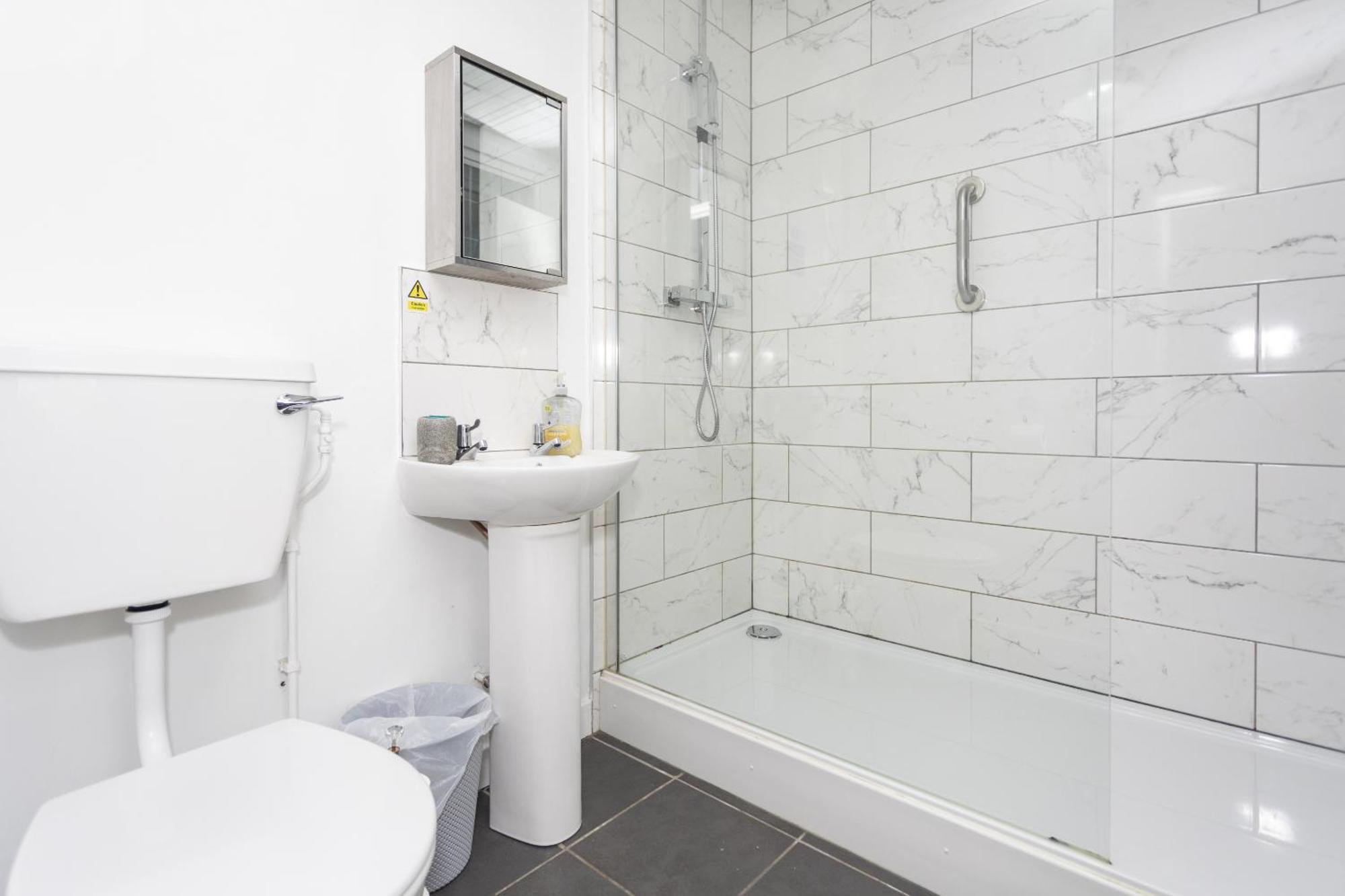 Lodge- One Bedroom * Belfast