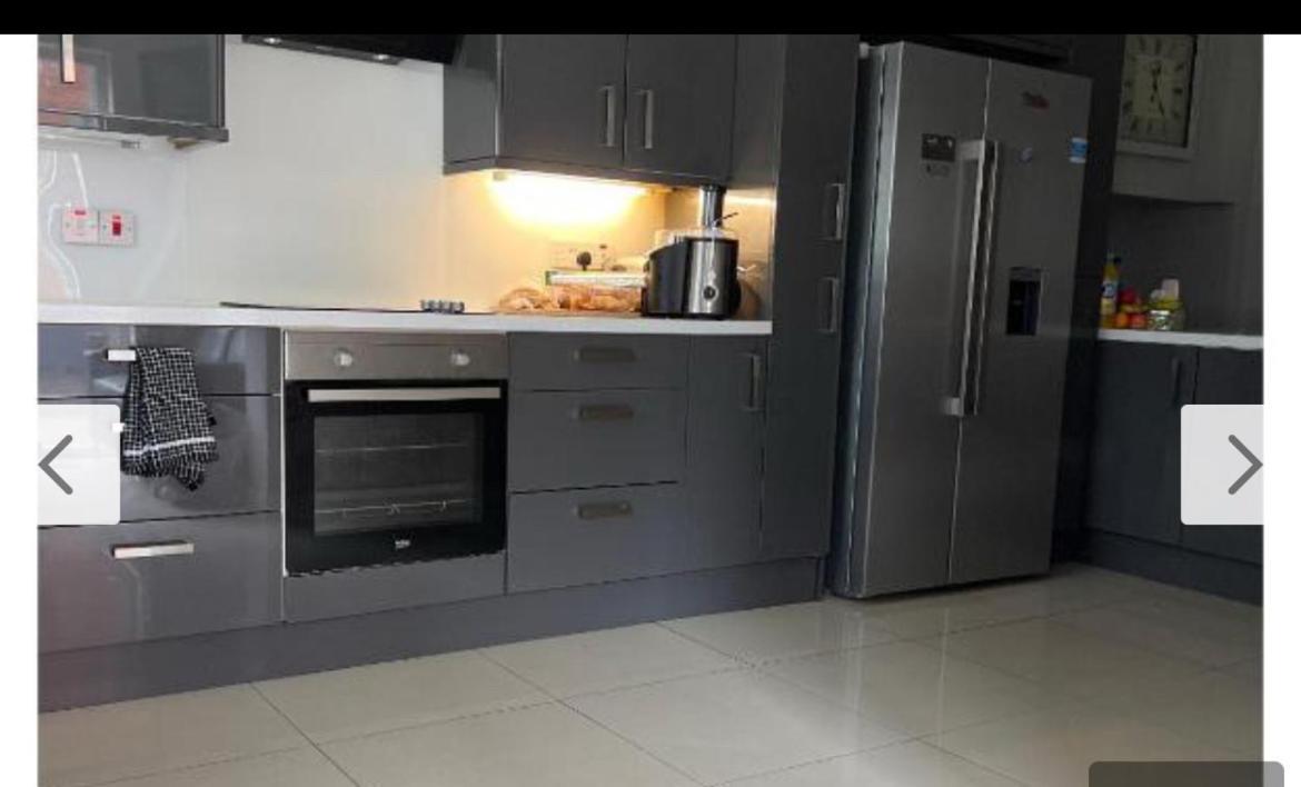 Homestay Mac's- Double Shared Bathroom Belfast
