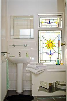 Bed & Breakfast Sleepy Cedars Belfast