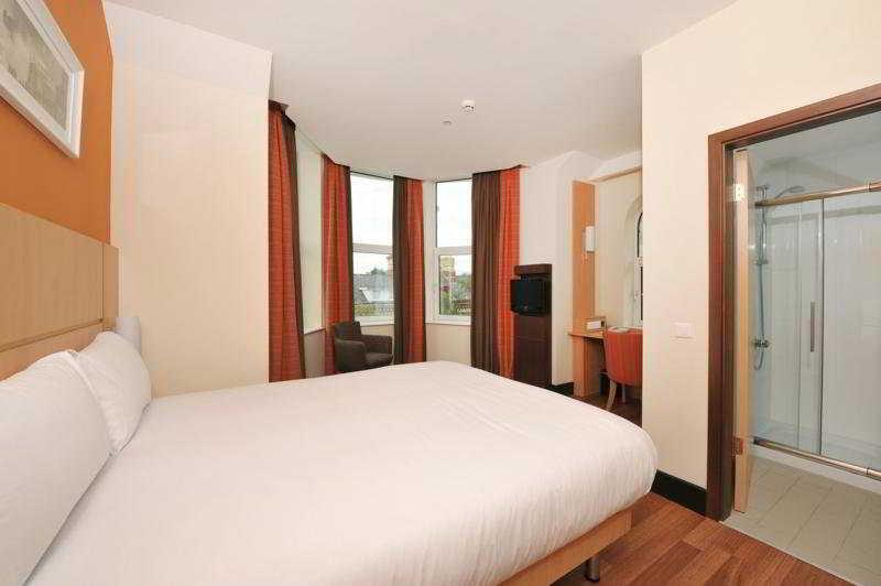 Hotel Ibis Centre 3*