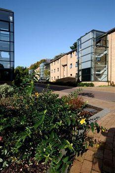 Queens's Elms Bt9 * Belfast