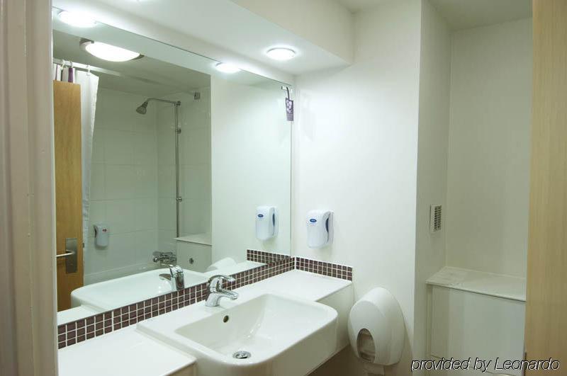 Premier Centre - Cathedral Quarter Hotel 3*