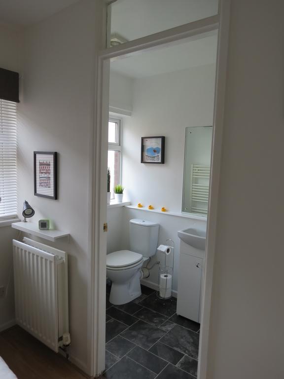 Fantastic Location - Parking - Business Or Leisure Apartment *