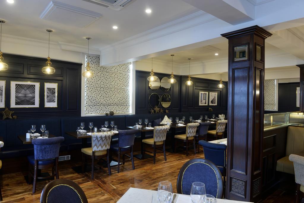 Balmoral Hotel, 3* Belfast