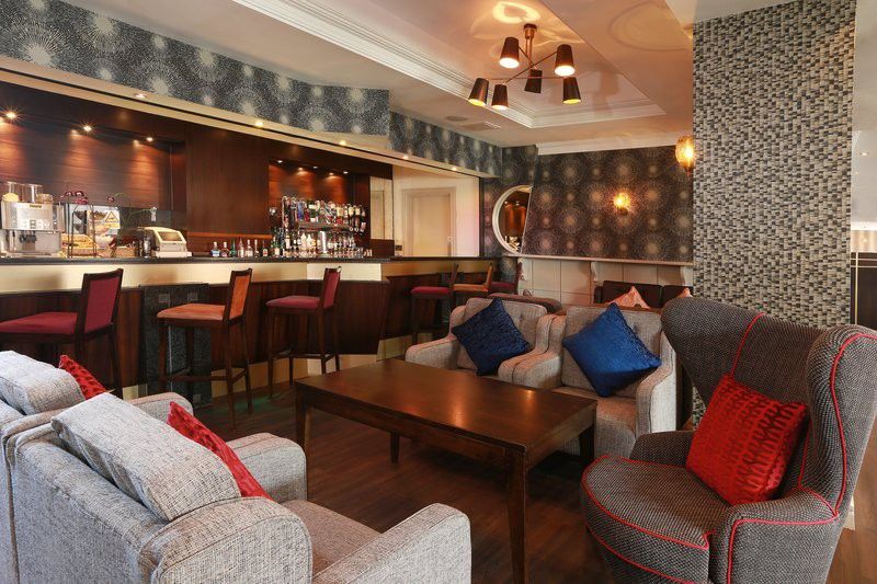 By Ihg 4*