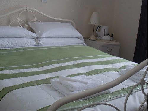 Camera Guesthouse 3*