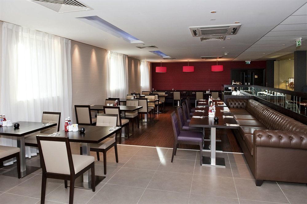 Hotel Ibis Queens Quarter 3*