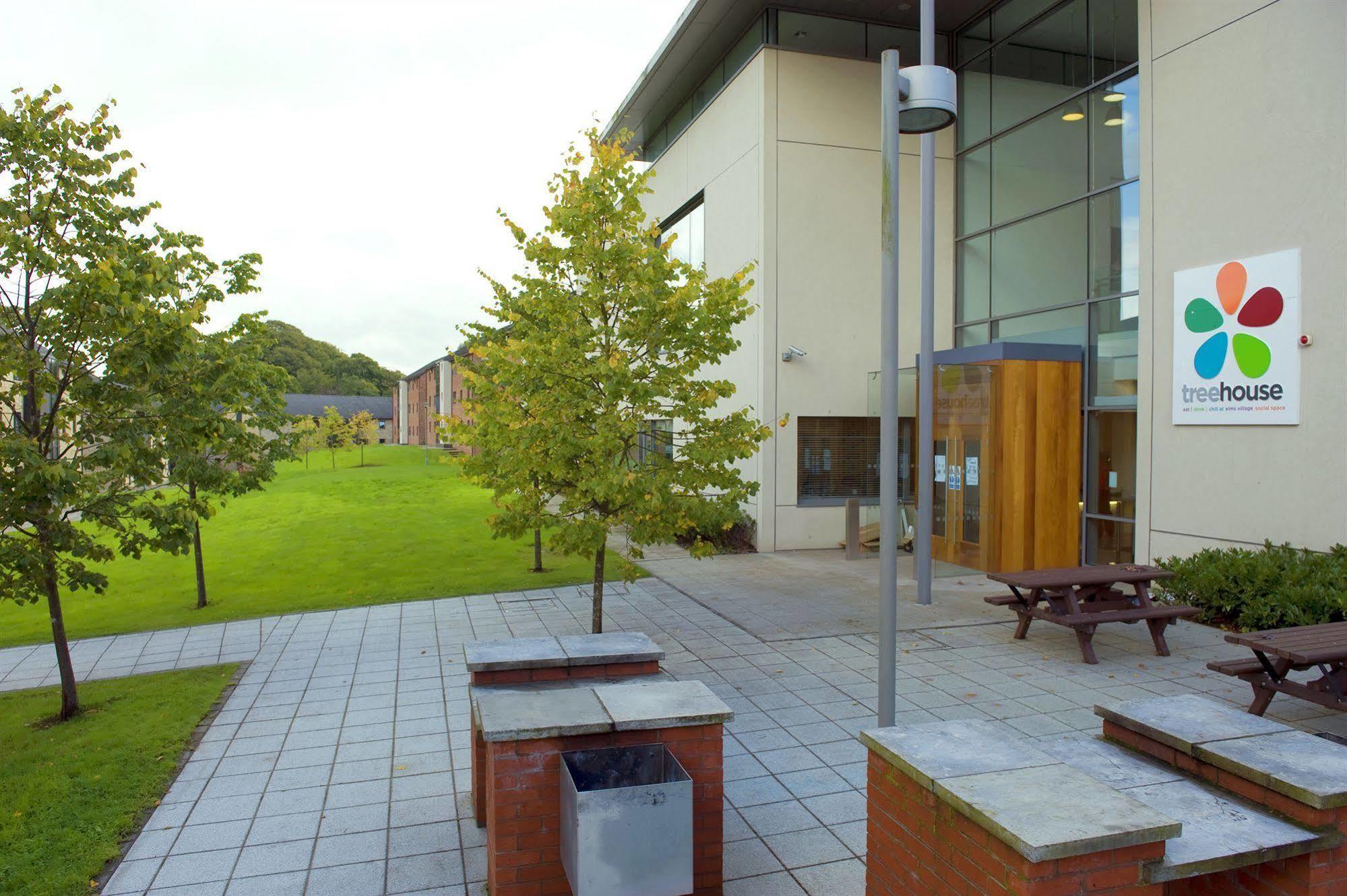 Queens's Elms Bt9 Belfast
