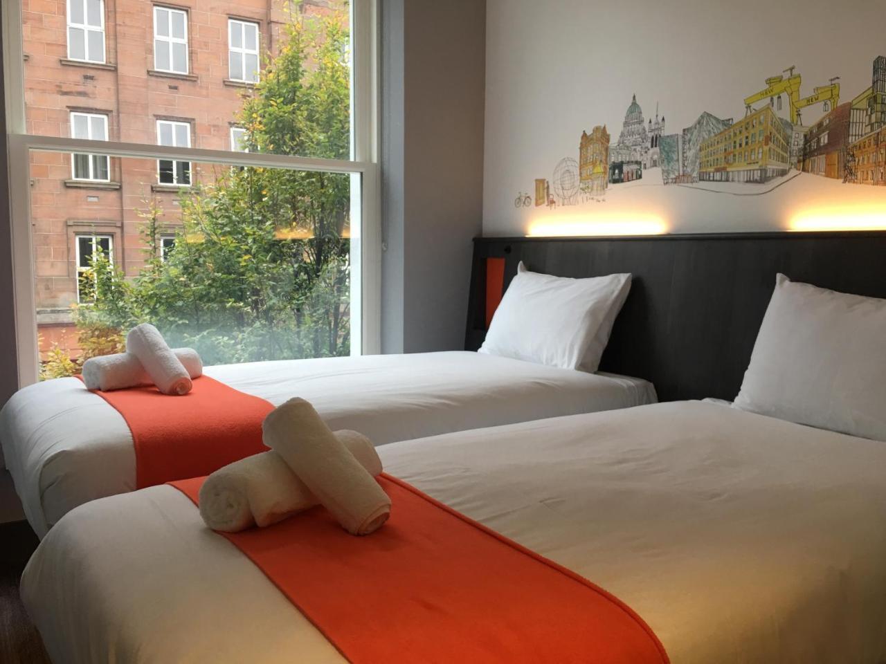 Easyhotel
