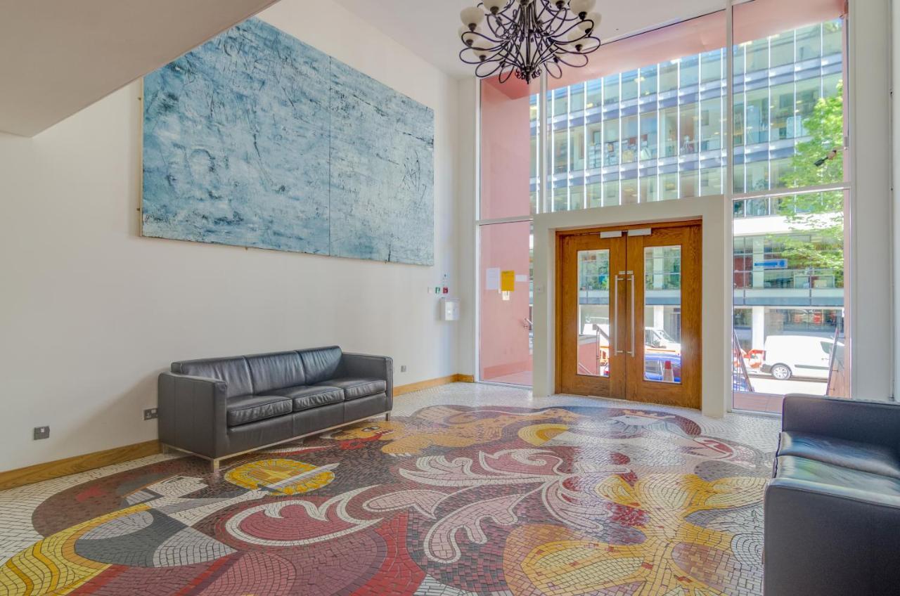Central City Apartment - Free Parking Apartment *