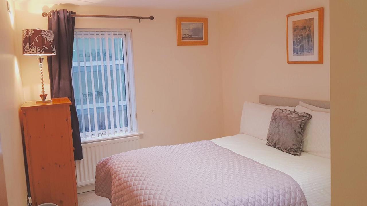 Central City Apartment - Free Parking Belfast
