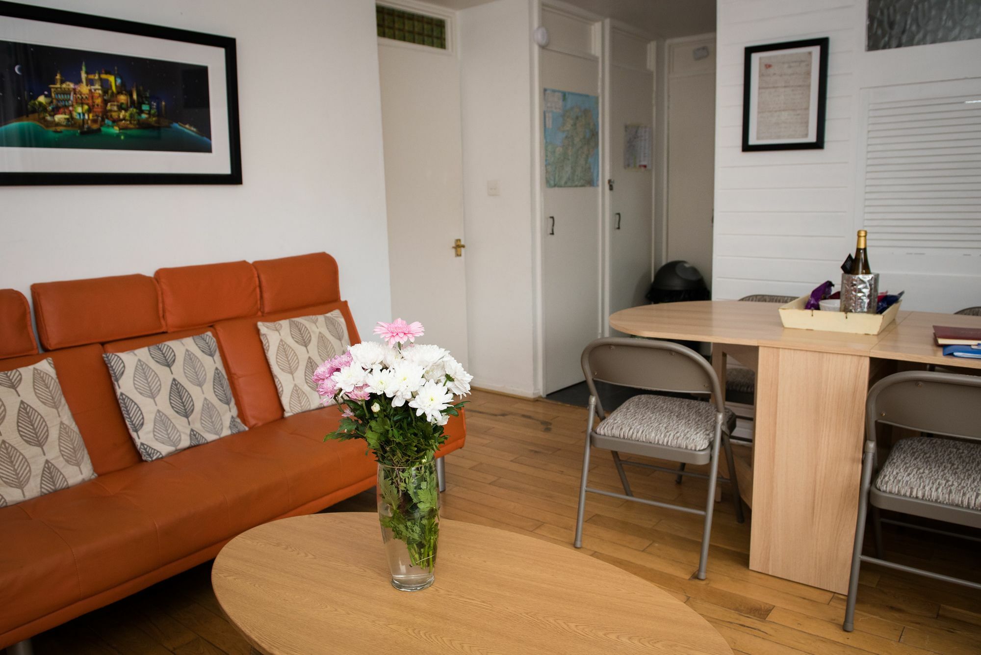 Apartment Very Central Location- Free Parking - 2 Bedrooms Belfast