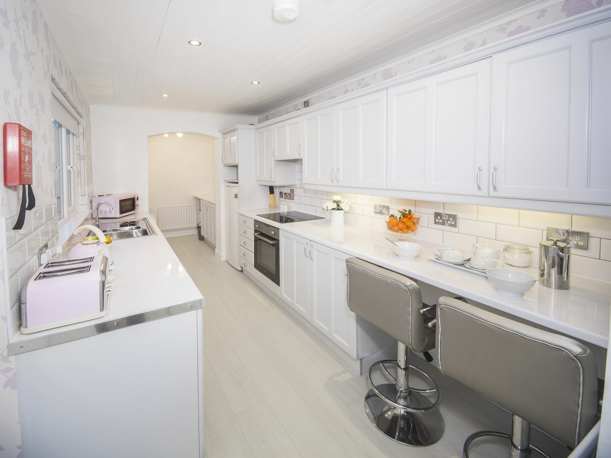 18 Shaftesbury Avenue Apartment *