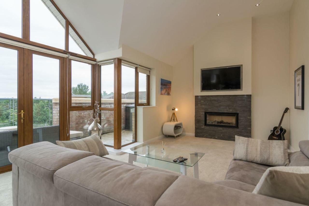 Penthouse, Park Royal Apartments, 841 Lisburn Road *